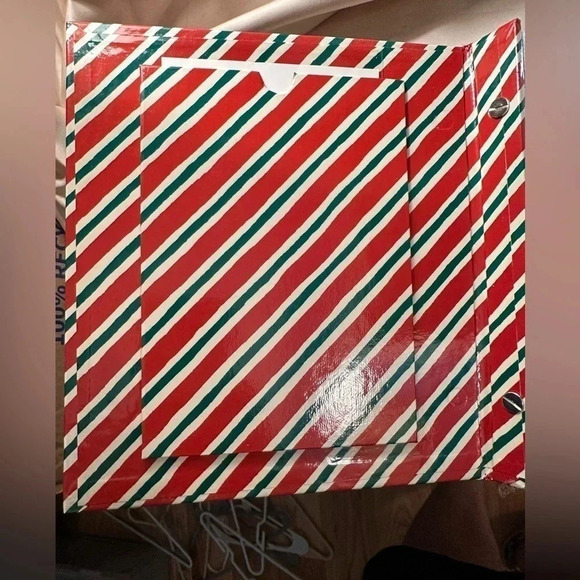 Holiday photo album - Picture 2 of 6